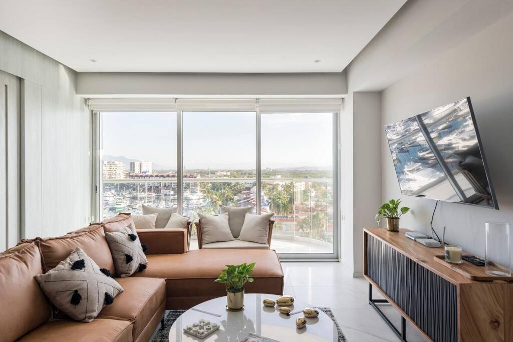 Luxury Condo On The Marina Puerto Vallarta Exterior photo